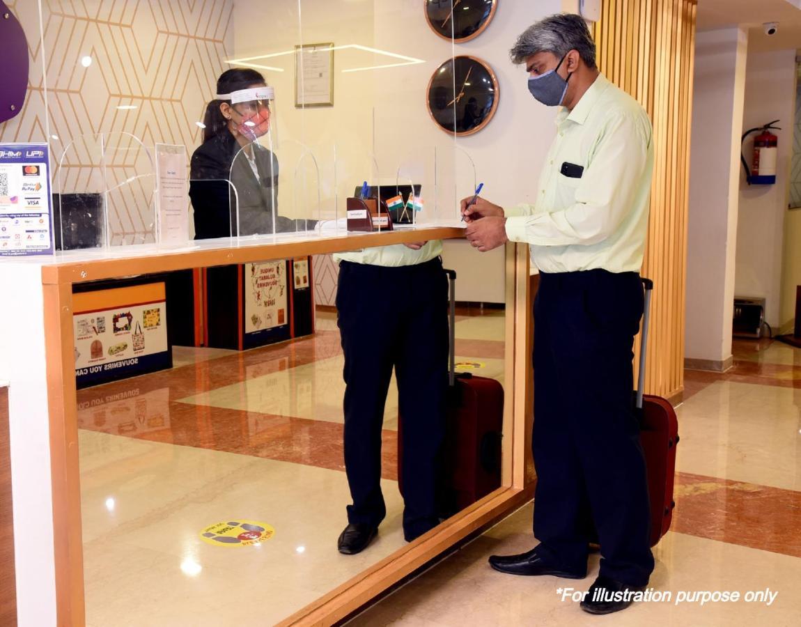 Oyo Flagship 25093 Hotel Thamam Kochi Екстериор снимка